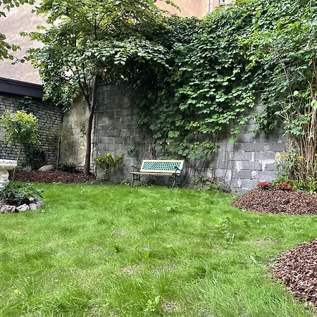 Pristine 1Br Apt In City Center W/ Patio And Parking Riga Exterior photo