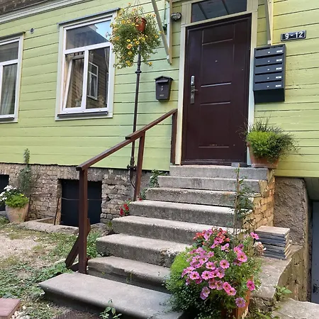 Pristine 1Br Apt In City Center W/ Patio And Parking Riga Exterior photo