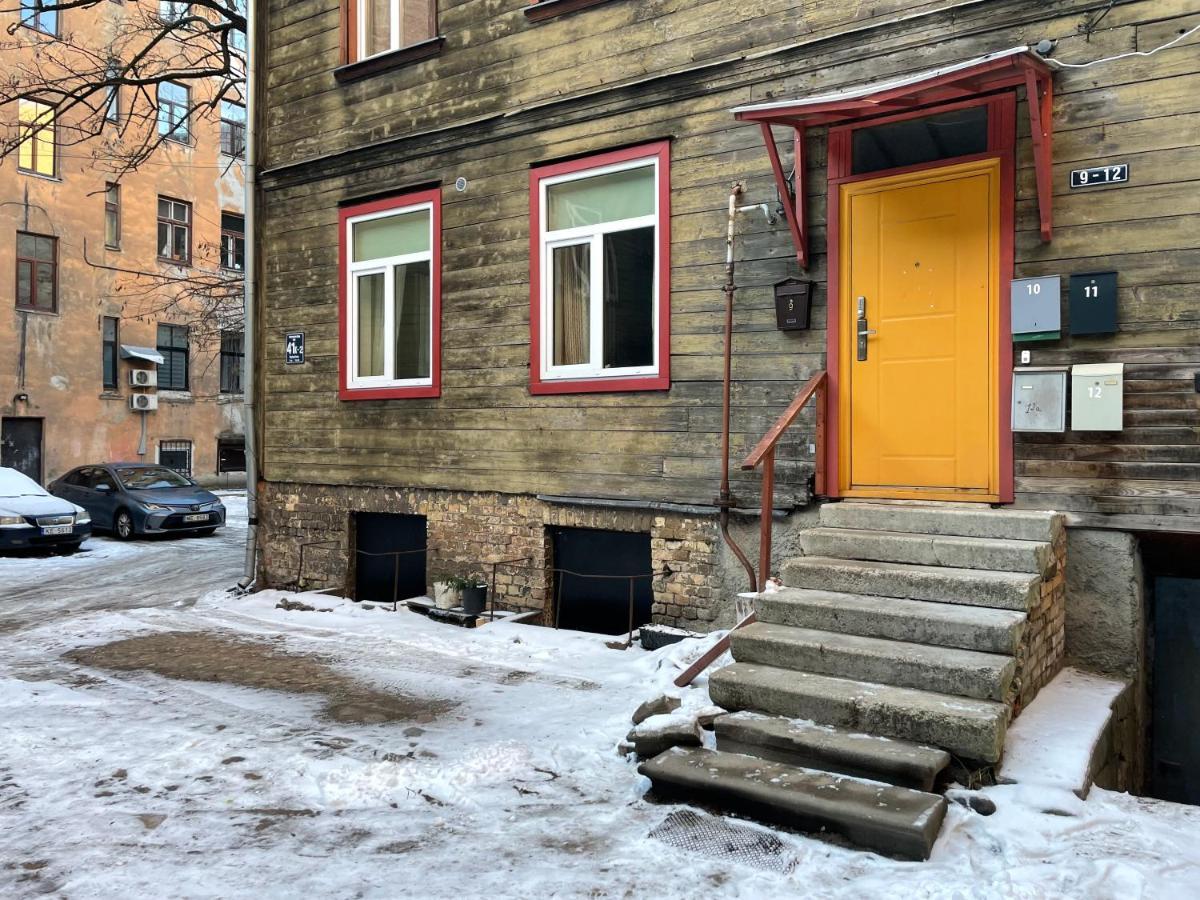 Pristine 1br In Center W/ Patio And Parking Dzīvoklis Riga